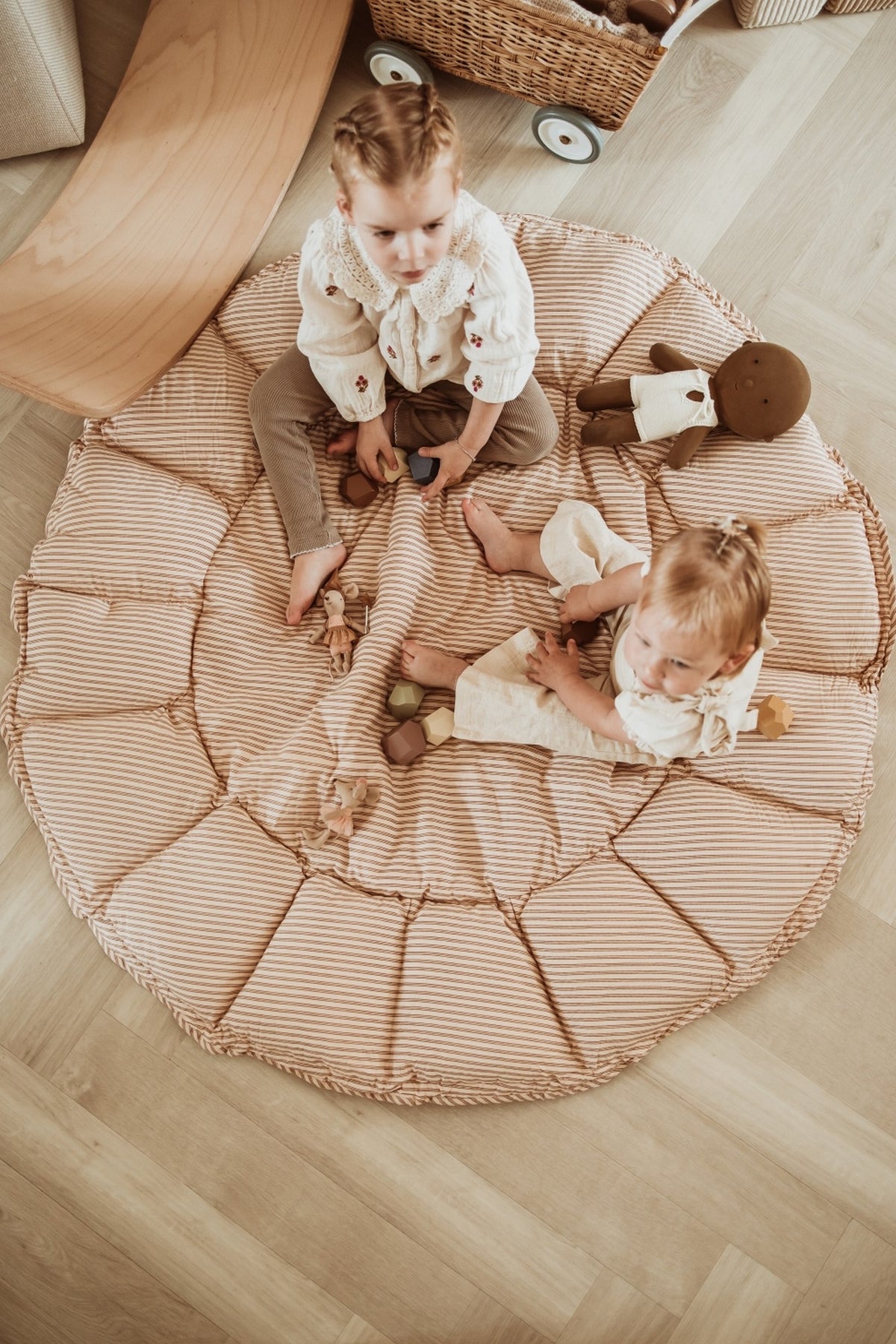 Spielmatte Bloom/ Braun gestreift