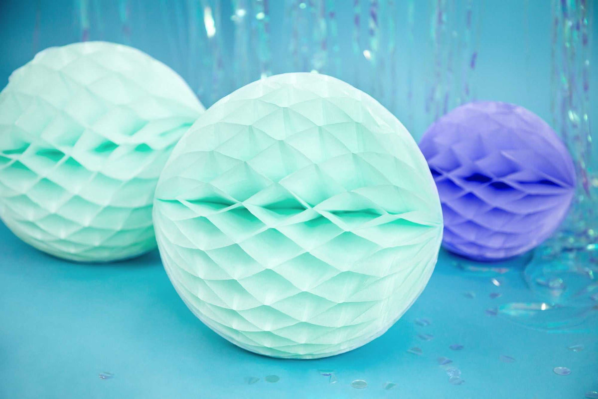 Honeycomb Ball, light mint