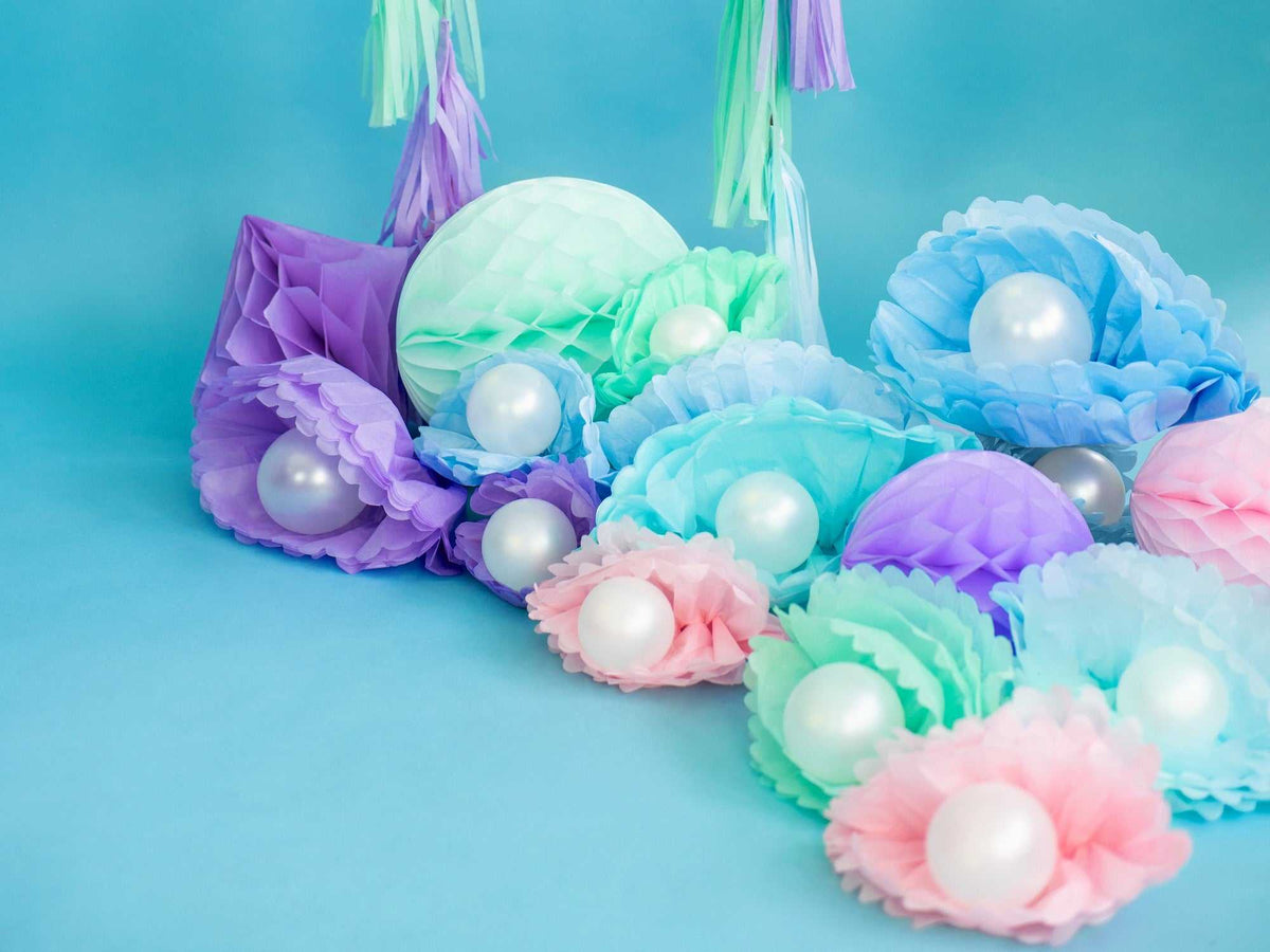 Honeycomb Ball, light mint