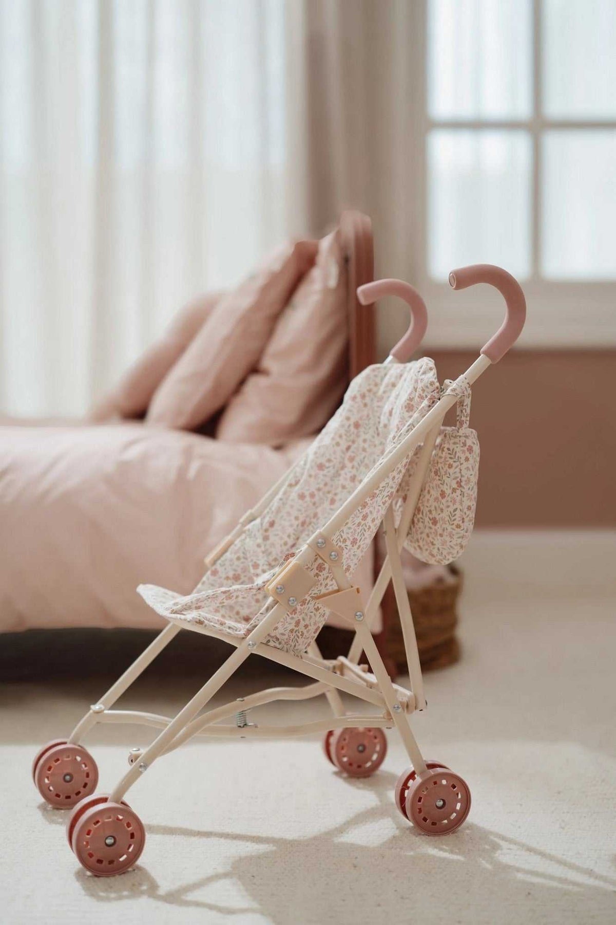 Puppenbuggy aus Metall/ Soft Flowers