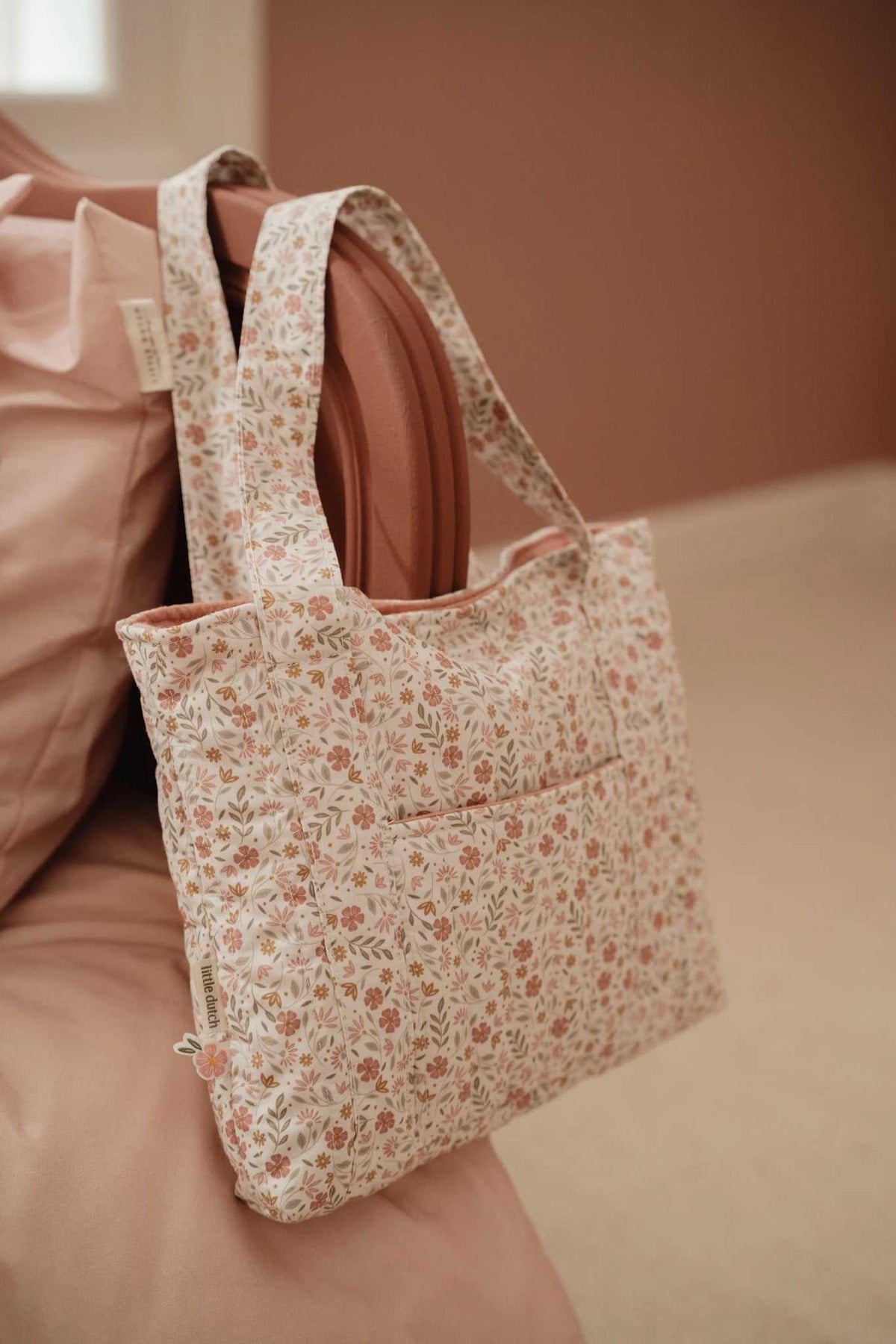 Puppenwickeltasche/ Soft Flowers