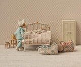 Puppenhaus Vintage Bett