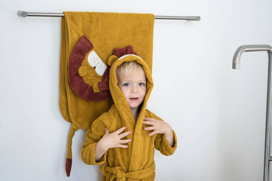 Kapuzen-Handtuch Löwe Mustard