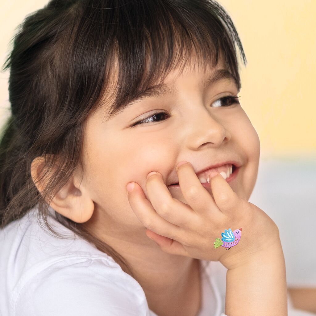 Bunte Metallic-Tattoos