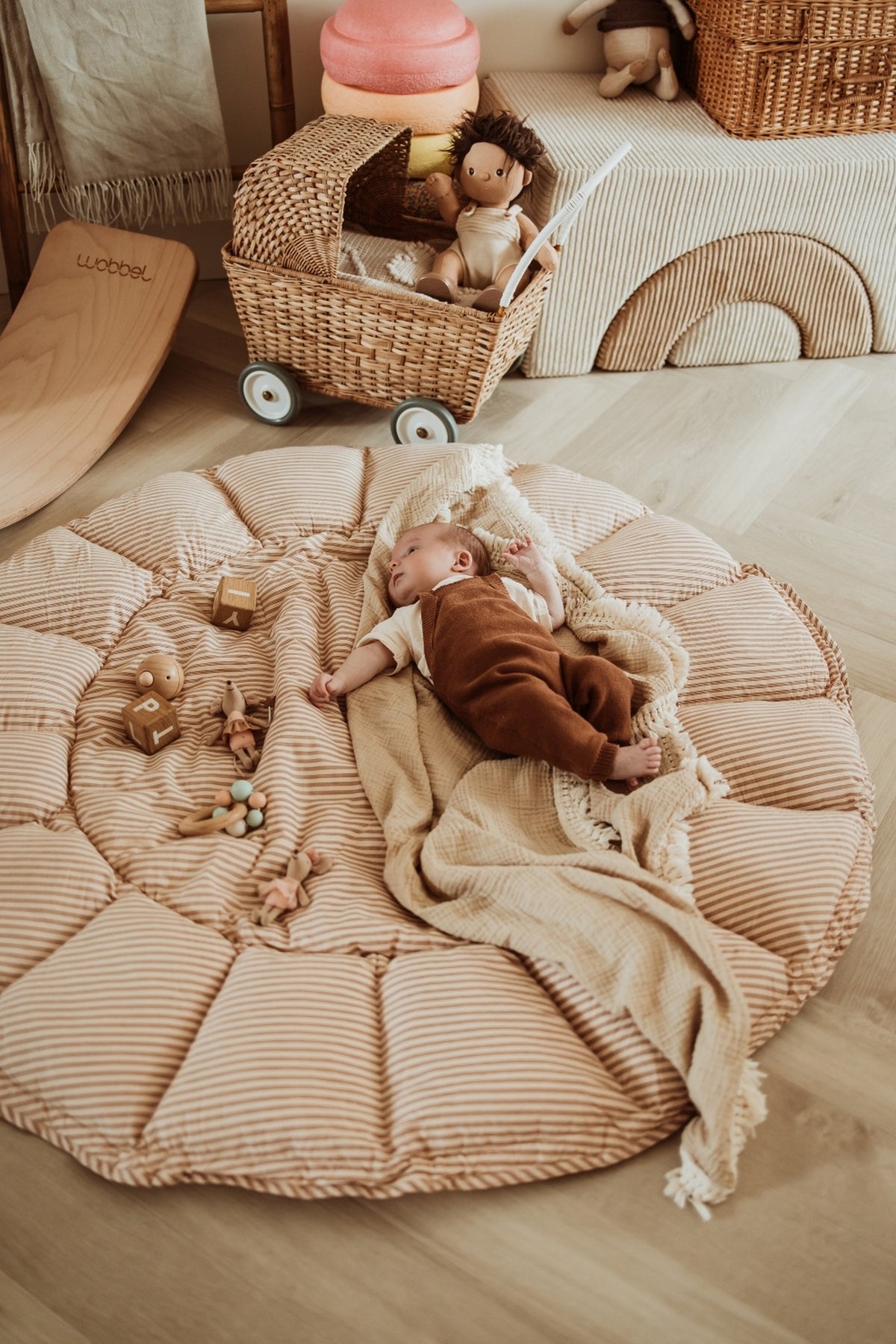 Spielmatte Bloom/  Braun gestreift
