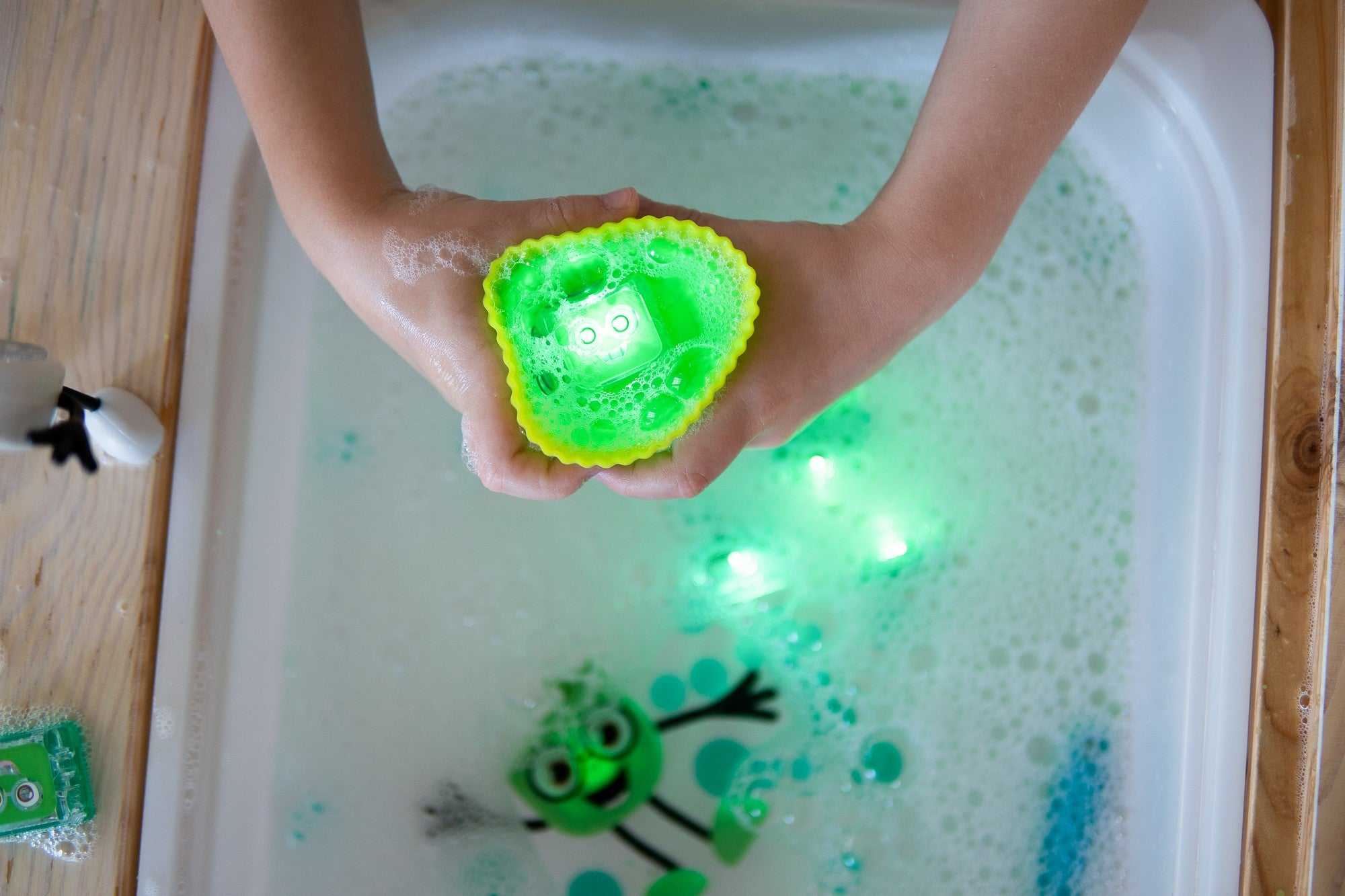 Badespielzeug Charakter Pippa/ grün